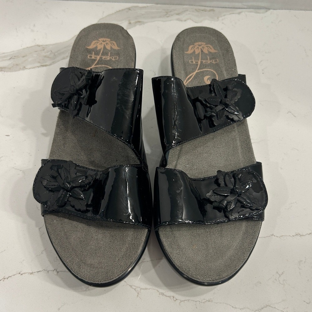 Dansko Slide Sandals Womens EU 41 Black Floral Patent Leather Comfort Casual